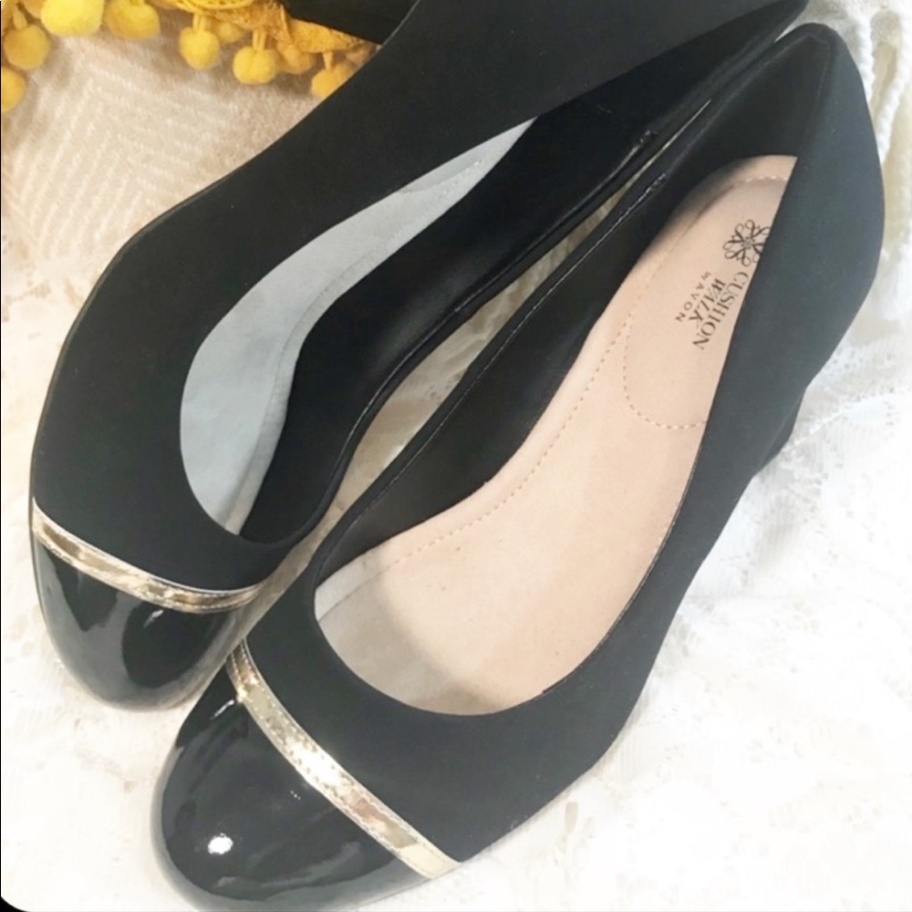 CUSHION WALK by Avon Black Pumps